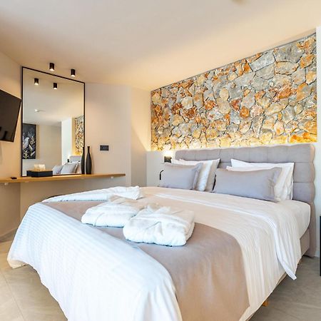 Pathos Seaside Suites Faliraki Quarto foto